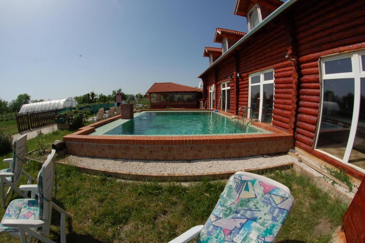 Bed and Breakfast Rönk-wellness panzió Mezőpeterd Exterior foto