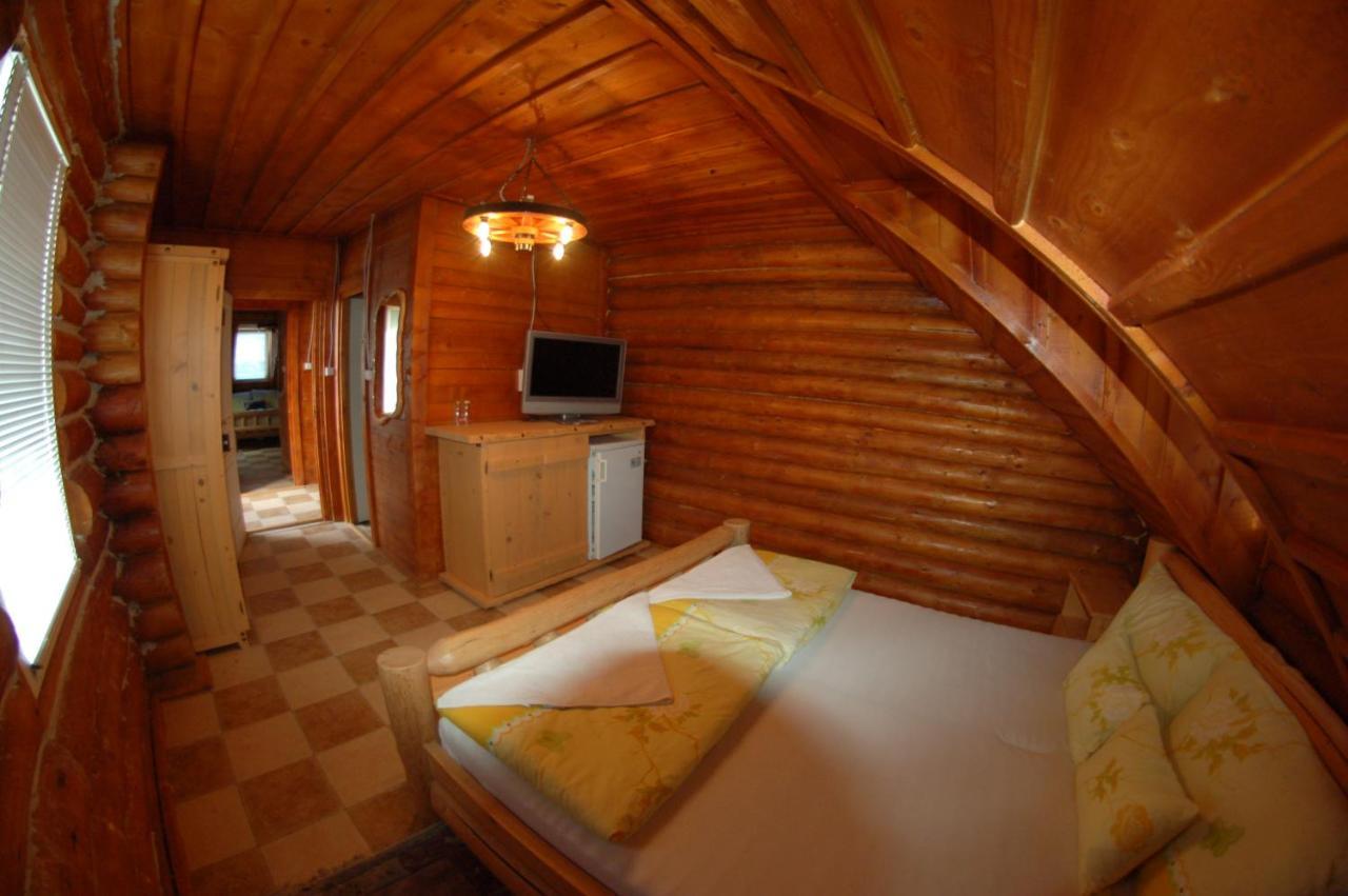 Bed and Breakfast Rönk-wellness panzió Mezőpeterd Exterior foto